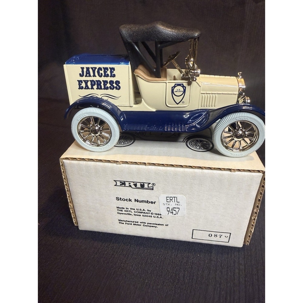ERTL 1918 Ford Runabout Truck Bank Iowa Jaycee Express 1990 Diecast 9457